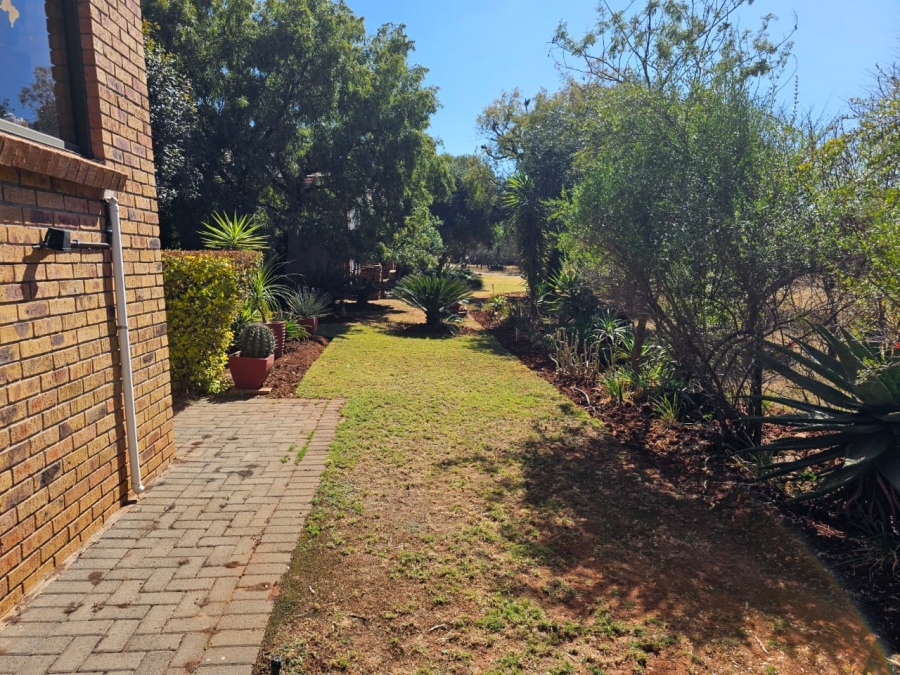 3 Bedroom Property for Sale in Buffelspoort Eco Estate North West